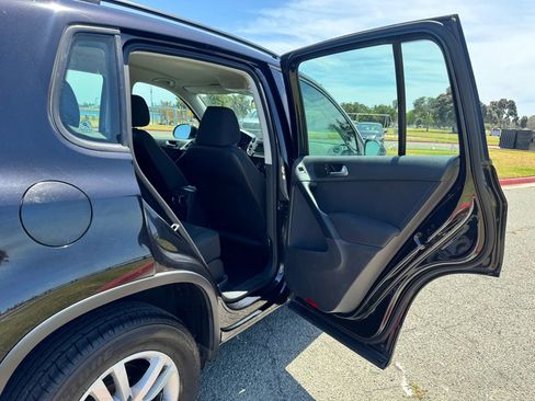 Used 2015 Volkswagen Tiguan S FWD image 26