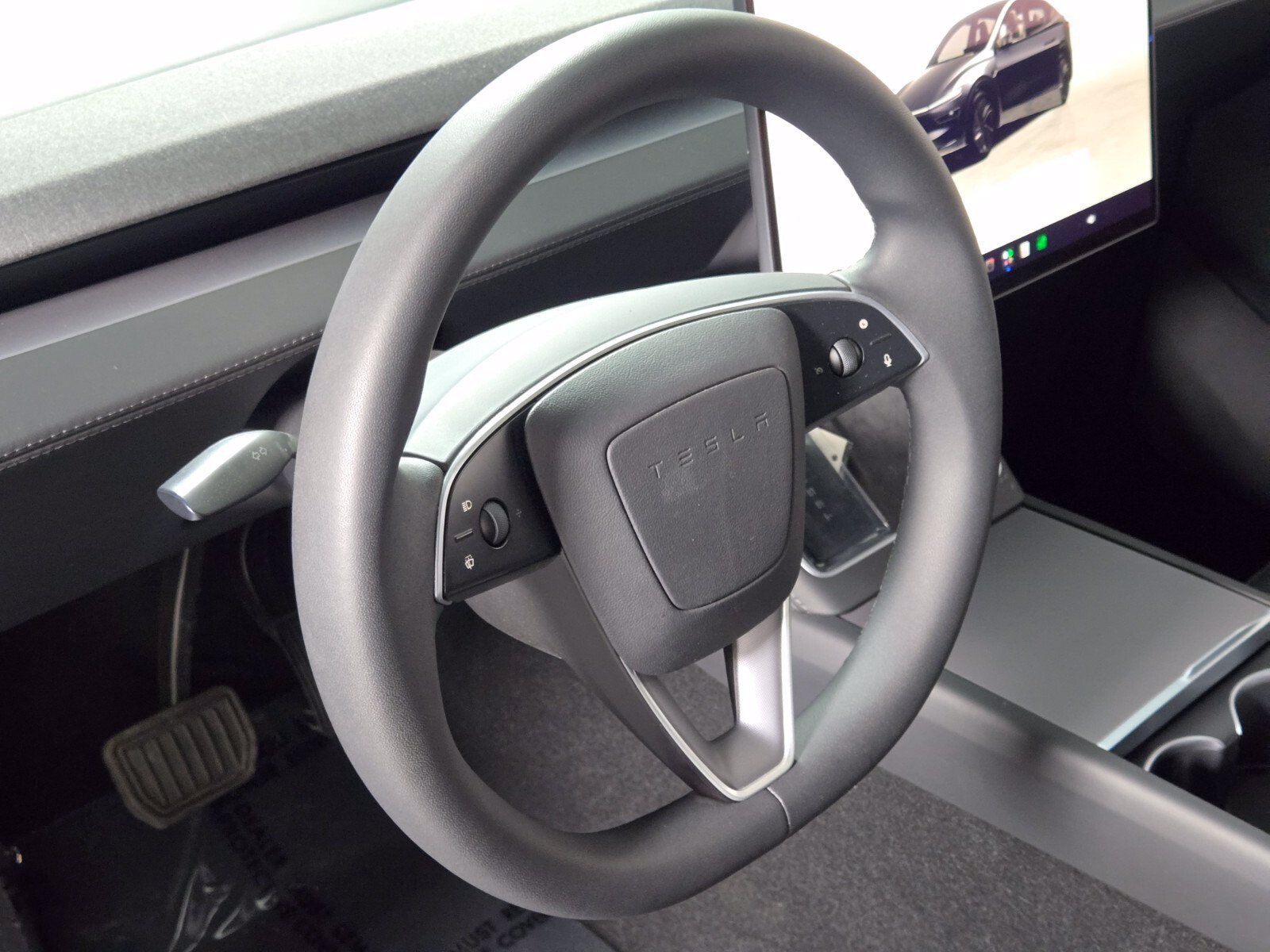 Used 2026 Tesla Model Y Long Range RWD image 24