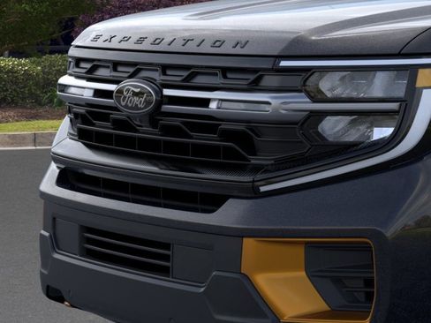 New 2026 Ford Expedition Tremor image 17