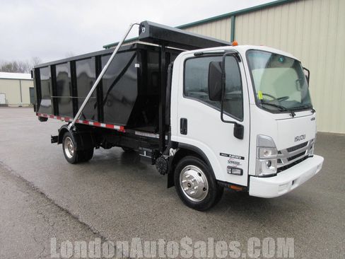 Used 2024 Isuzu NQR image 8