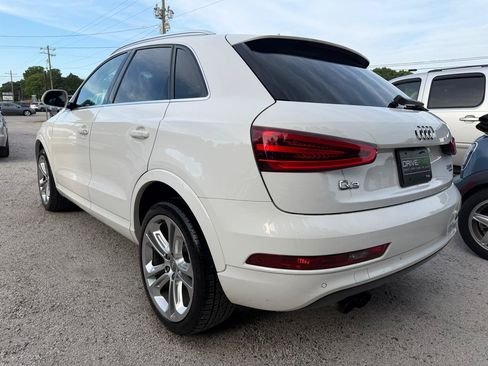 Used 2015 Audi Q3 2.0T Prestige w/ Prestige Package AWD/4WD image 3
