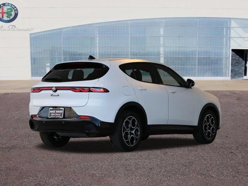 New 2025 Alfa Romeo Tonale w/ Premium Package AWD/4WD image 48
