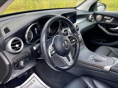 Used 2021 Mercedes-Benz GLC 300 4MATIC image 14