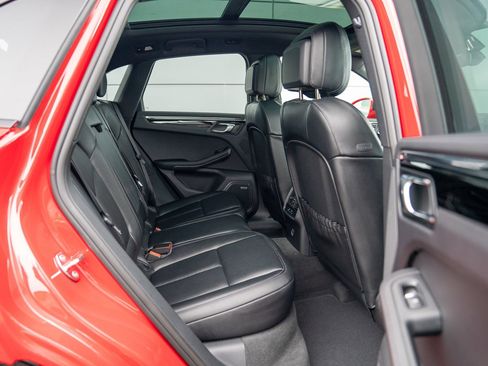 New 2026 Porsche Macan S image 25