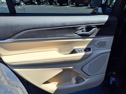 Certified 2021 Jeep Grand Cherokee L Limited image 13