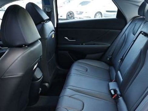 New 2026 Hyundai Elantra Limited image 9