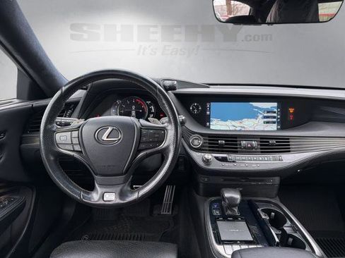 Used 2018 Lexus LS 500 F Sport image 3