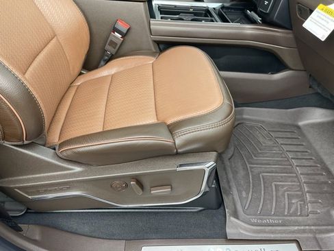 Used 2025 Ford F250 King Ranch w/ Chrome Package image 14