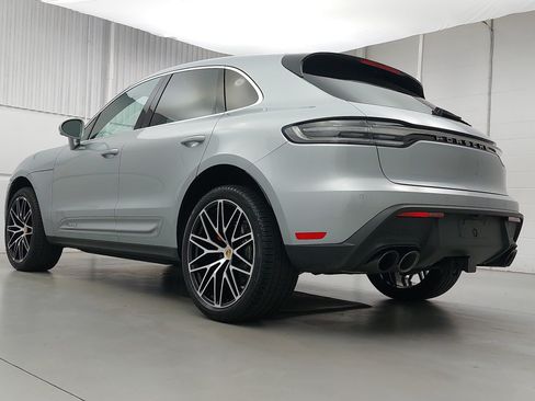 Certified 2026 Porsche Macan S AWD/4WD image 3