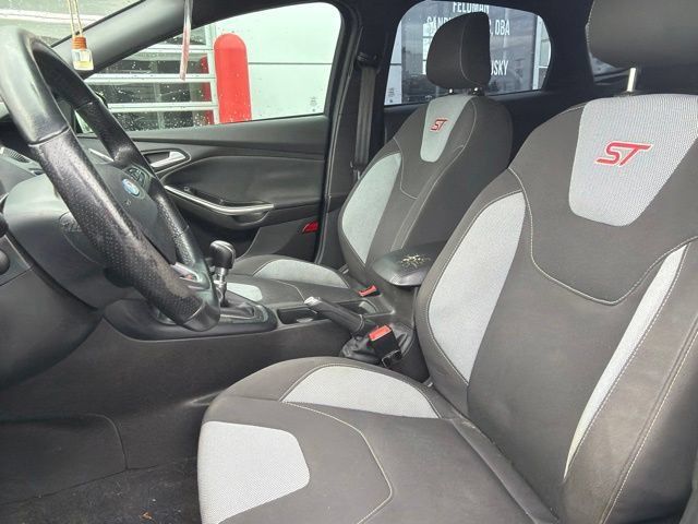 Used 2016 Ford Focus ST FWD image 13