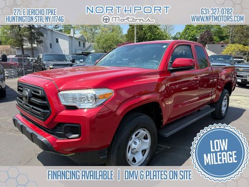 Used 2018 Toyota Tacoma SR RWD image 1