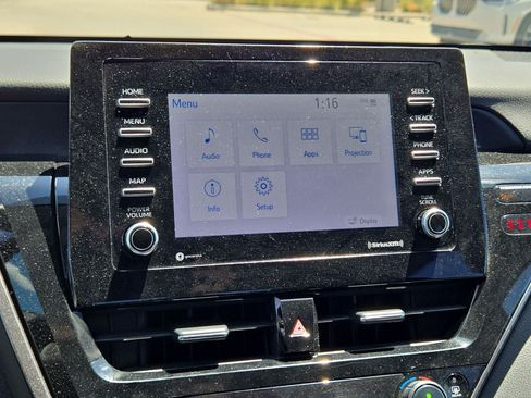 Used 2022 Toyota Camry LE FWD image 19