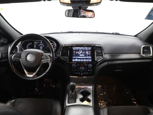 Used 2021 Jeep Grand Cherokee Laredo X image 16