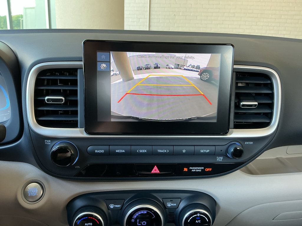 New 2026 Hyundai Venue SEL FWD image 17