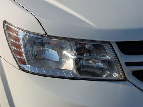 Used 2017 Dodge Journey GT image 9