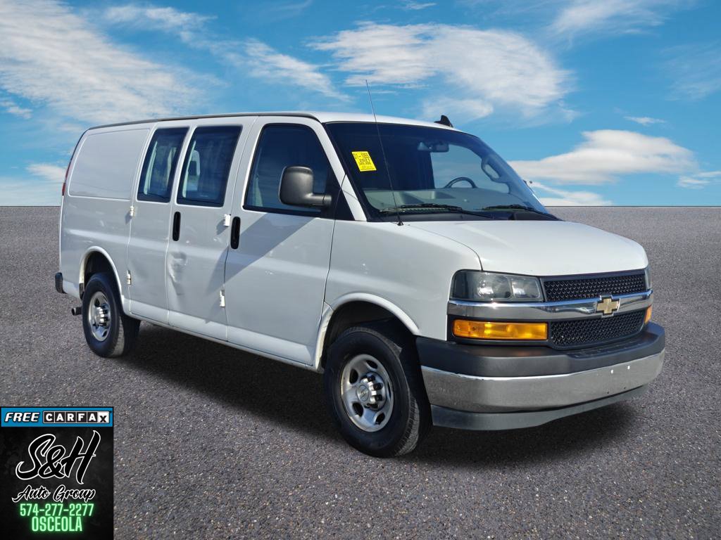 Used 2021 Chevrolet Express 2500 w/ Driver Convenience Package RWD image 3