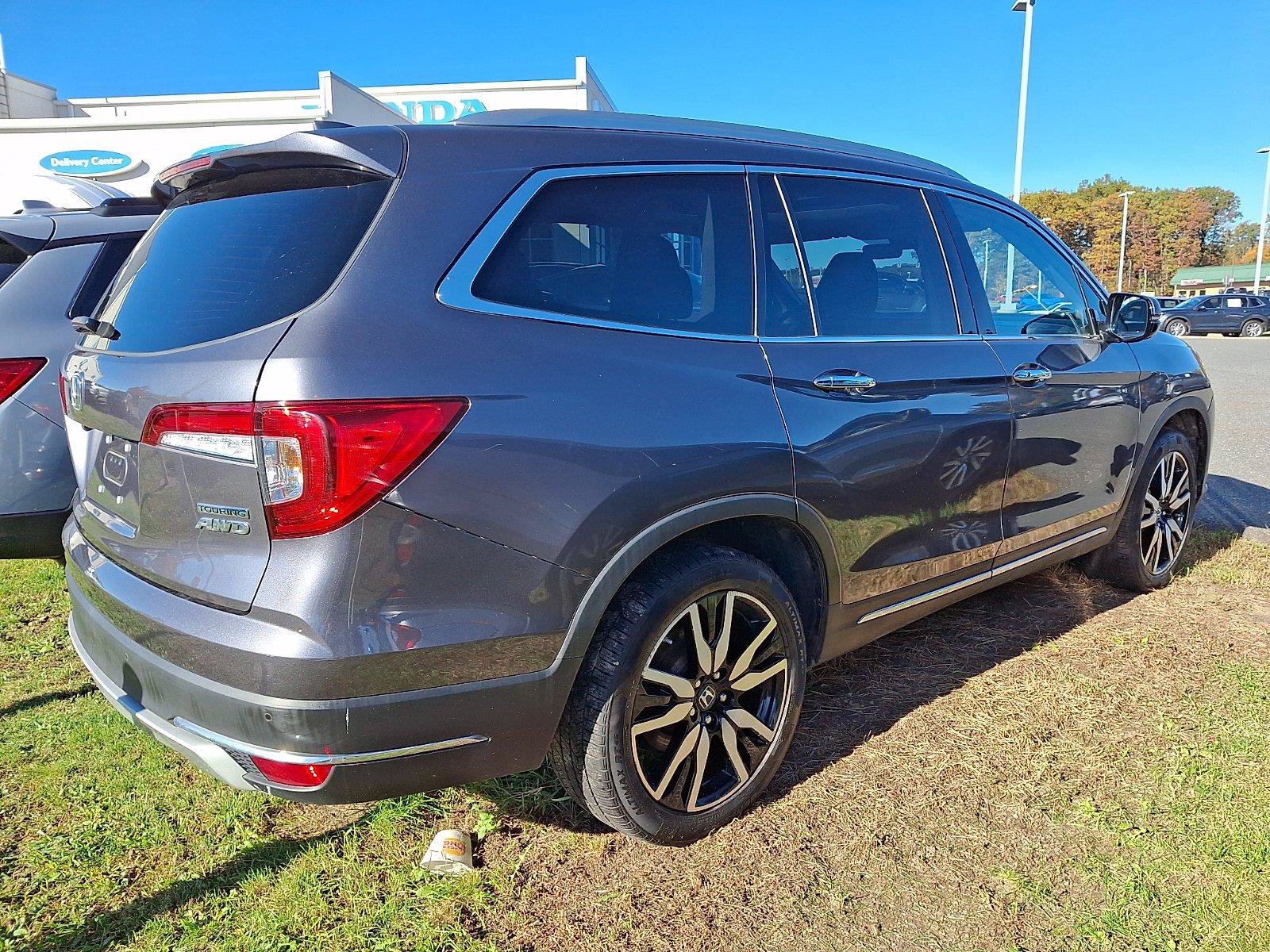 Used 2021 Honda Pilot Touring image 4