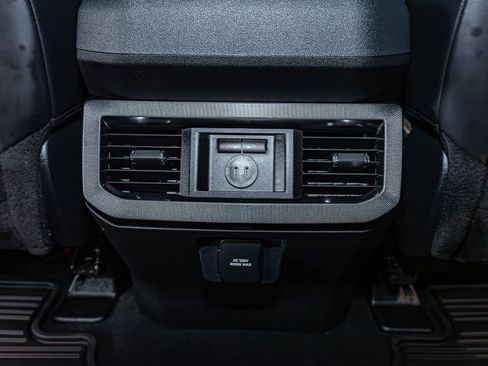 Used 2025 Ford F450 Platinum w/ FX4 Off-Road Package image 27