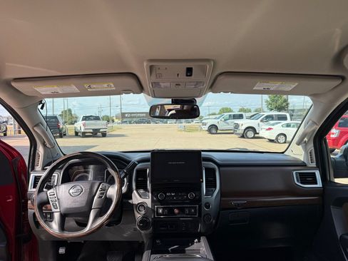 Used 2018 Nissan Titan Platinum Reserve w/ Platinum Utility Package AWD/4WD image 22