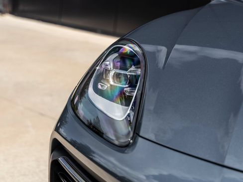 Certified 2019 Porsche Cayenne AWD/4WD image 19