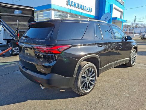 Used 2023 Chevrolet Traverse RS image 8