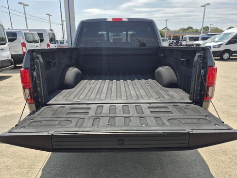 Certified 2019 Ford F150 Lariat w/ Equipment Group 502A Luxury image 3