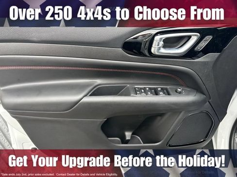 Used 2023 Jeep Compass Trailhawk w/ Trailhawk Elite Group AWD/4WD image 39