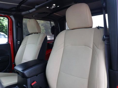 Used 2020 Jeep Wrangler Sport AWD/4WD image 26