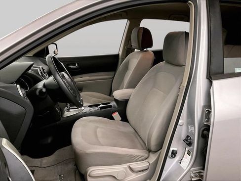 Used 2015 Nissan Rogue S w/ Convenience Package AWD/4WD image 25