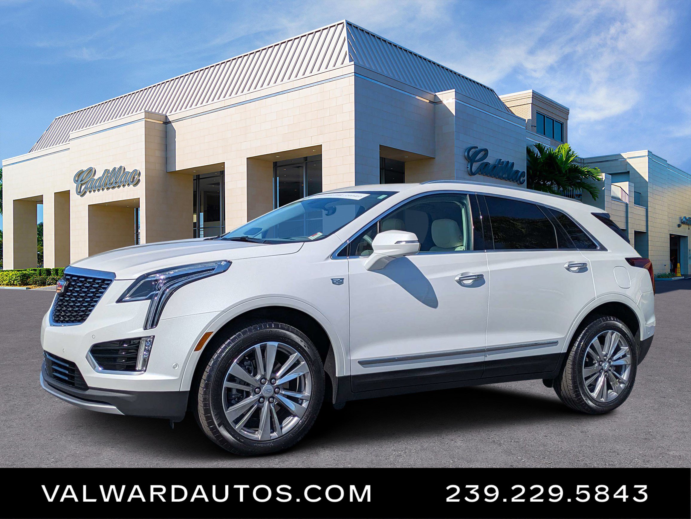 Certified 2024 Cadillac XT5 Premium Luxury w/ Technology Package FWD image 1