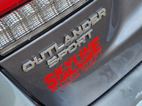 Used 2020 Mitsubishi Outlander Sport ES AWD/4WD image 8