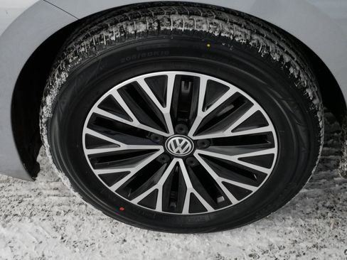 Used 2020 Volkswagen Jetta SE image 16