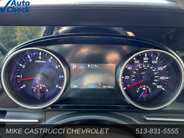 Used 2024 Kia Carnival EX FWD image 11
