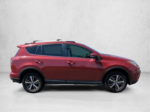 Used 2018 Toyota RAV4 XLE w/ Plus Extra Value Package FWD image 4