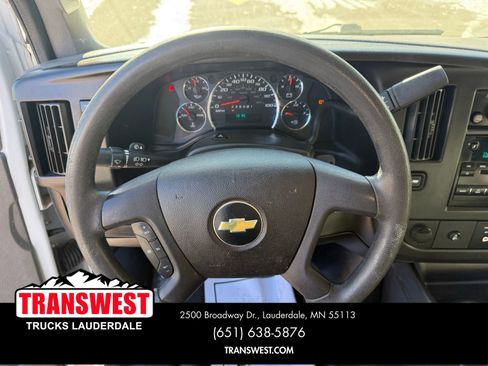 Used 2017 Chevrolet Express 3500 image 13