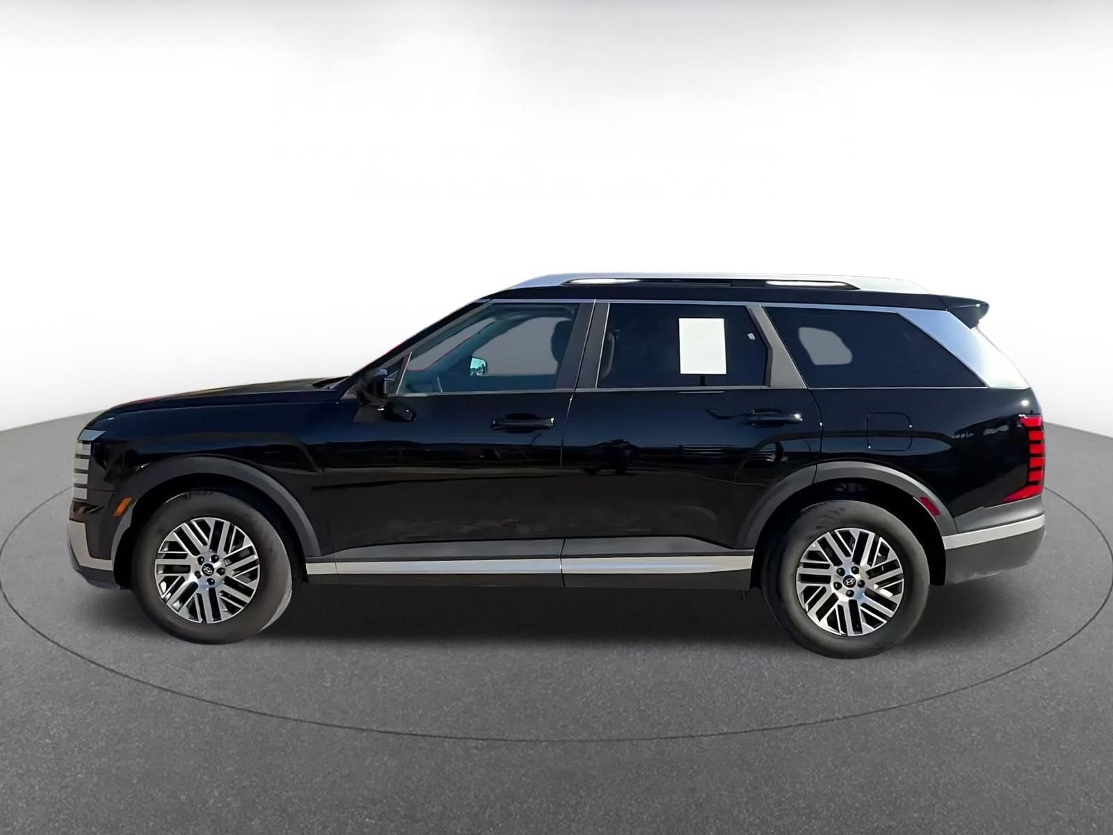 Used 2026 Hyundai Palisade SEL FWD image 8