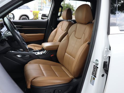 Used 2020 Kia Telluride SX FWD image 2