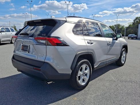Certified 2021 Toyota RAV4 XLE image 7