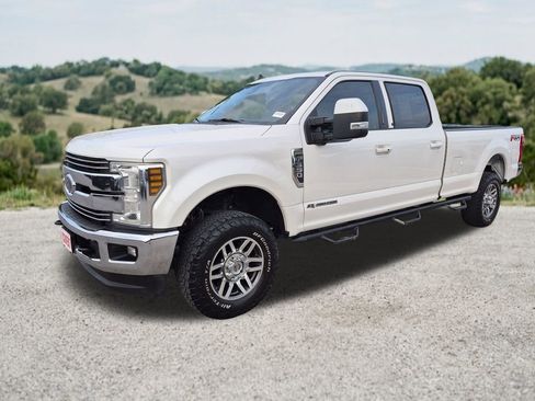 Used 2019 Ford F350 Lariat w/ Lariat Ultimate Package AWD/4WD image 3