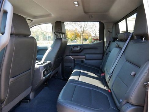 Used 2019 GMC Sierra 1500 SLT w/ SLT Premium Package image 9