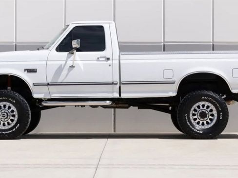 Used 1996 Ford F250 4x4 Regular Cab image 2