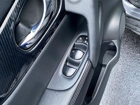 Used 2017 Nissan Rogue SL w/ SL Premium Package image 10