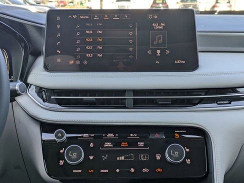 New 2026 INFINITI QX60 Luxe w/ Family Package image 20