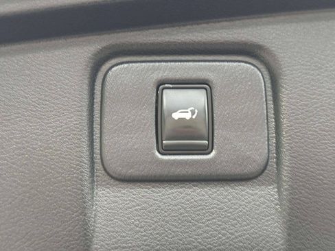 Used 2018 Nissan Murano SL w/ Midnight Edition Package AWD/4WD image 18