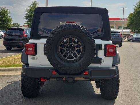 Used 2022 Jeep Wrangler Unlimited Rubicon w/ Xtreme Recon 35" Tire Package AWD/4WD image 4