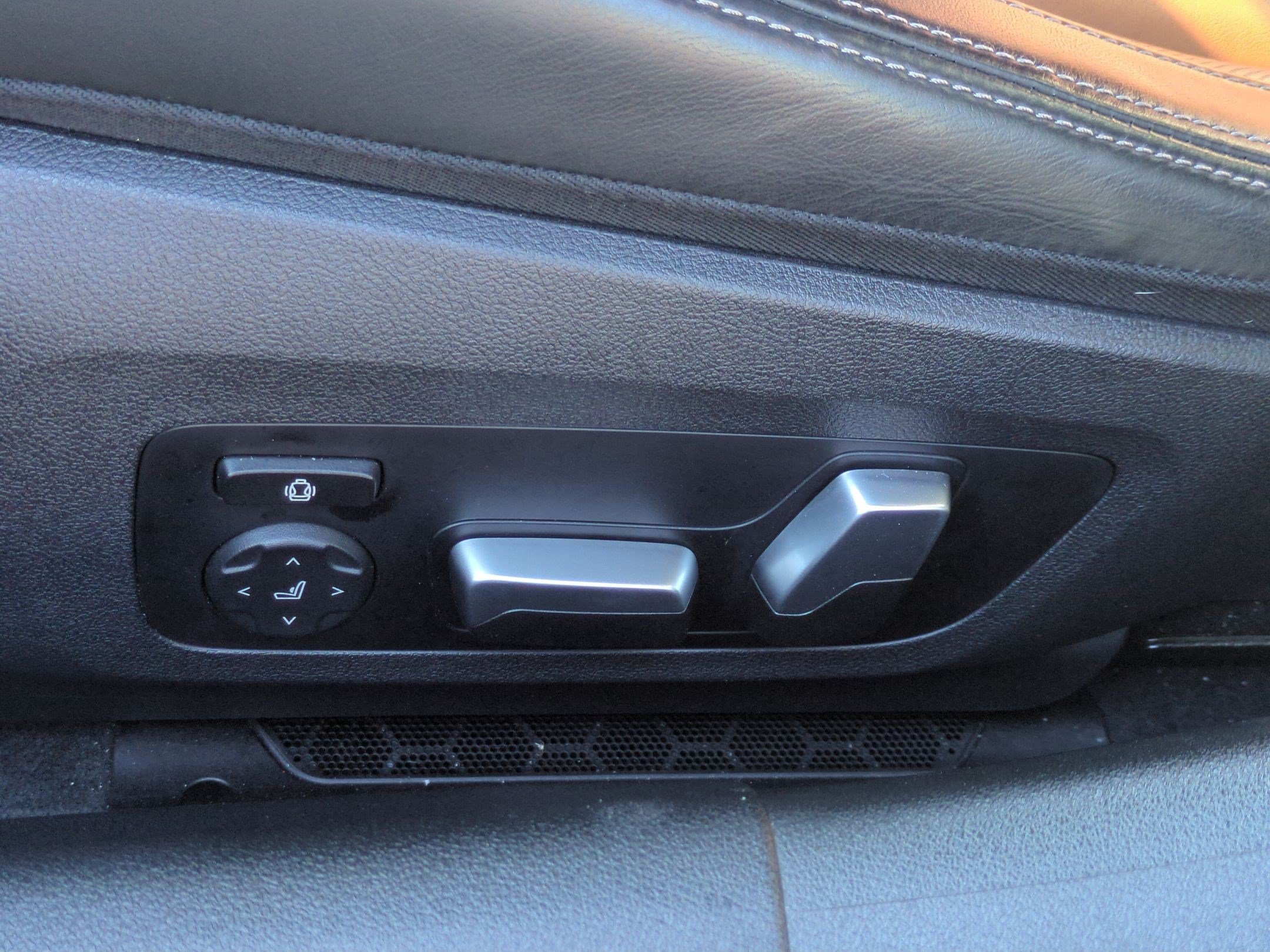 Certified 2025 BMW 840i RWD image 17