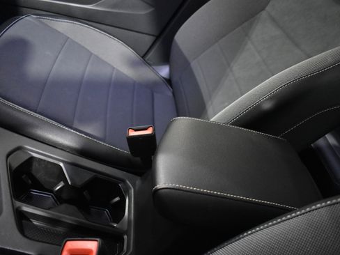 Used 2022 Volkswagen Taos SE image 26