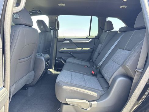 New 2026 GMC Acadia Elevation FWD image 24