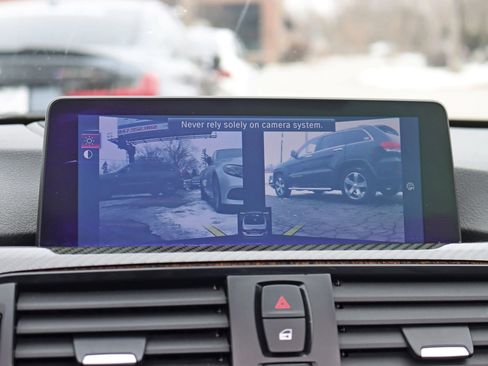 Used 2015 BMW M4 Convertible w/ Executive Package image 28