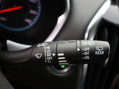 Used 2020 Chevrolet Traverse LS w/ LPO, Blackout Package AWD/4WD image 38